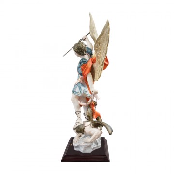 Statua San Michele in...