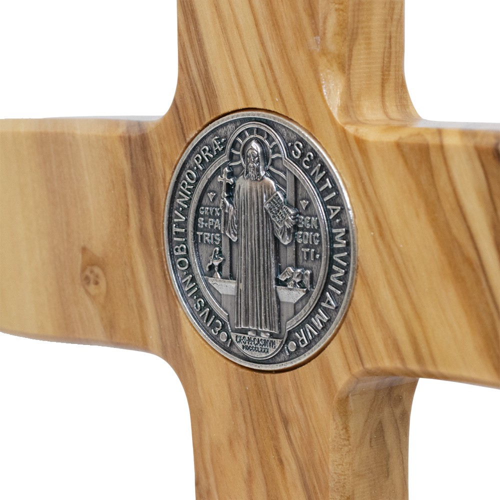 Croce San Benedetto con... Croce San Benedetto con...