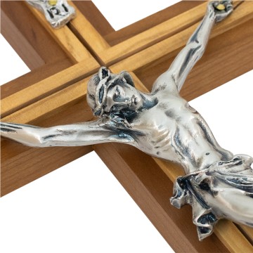 Crocifisso in Legno con...