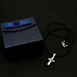 Collana Caucciù con Croce...