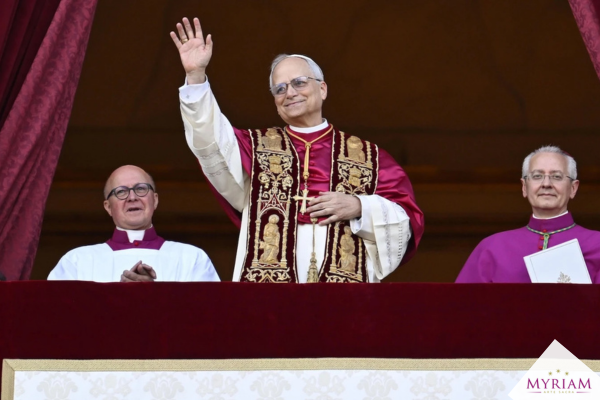 Papa Leone XIV è il nuovo pontefice: origini e biografia di Francis Prevost